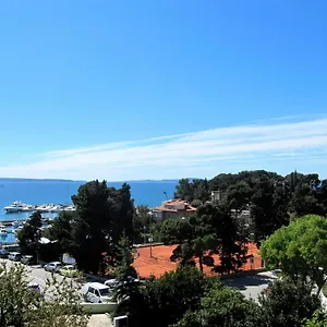  Apartment Holiday Apartments Split