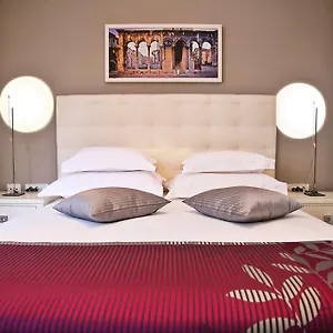 Magnolia Luxury Split